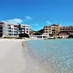 Delfino Bianco *
