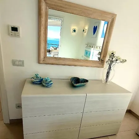 Διαμέρισμα Delfino Bianco *